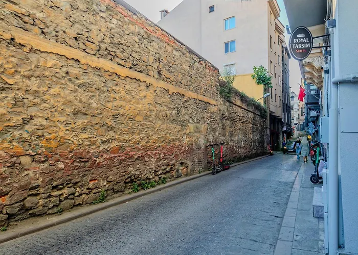 Royal Taksim Suites